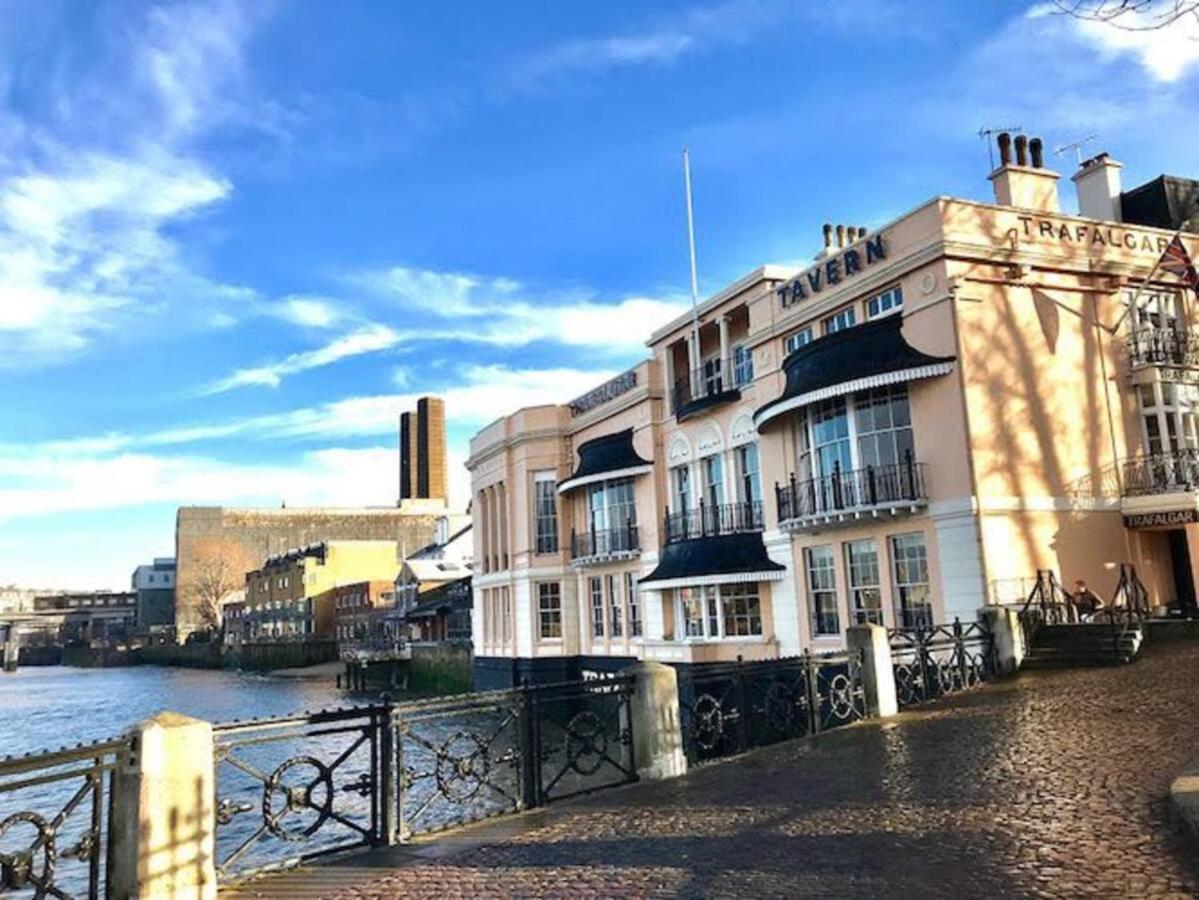 Elegant Parkside Flat: Blackheath Common Period Building London Exterior photo