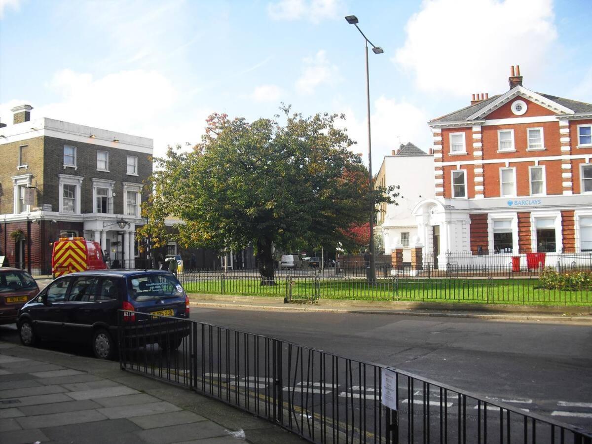 Elegant Parkside Flat: Blackheath Common Period Building London Exterior photo